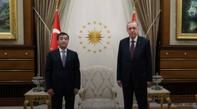 Litvanya, Katar, Moğolistan ve Ukrayna Büyükelçileri, Cumhurbaşkanı Erdoğan’a güven mektubu sundu