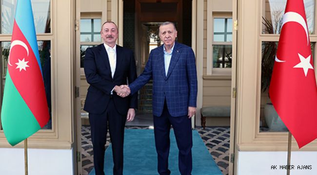 Cumhurbaşkanı Erdoğan, Azerbaycan Cumhurbaşkanı Aliyev ile bir araya geldi